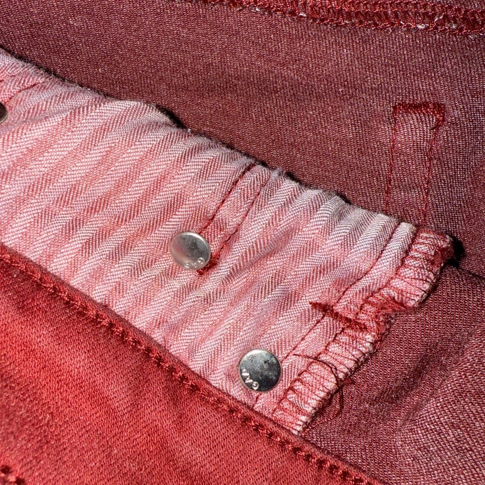 GAP Deep Red Denim - Picture 4 of 8